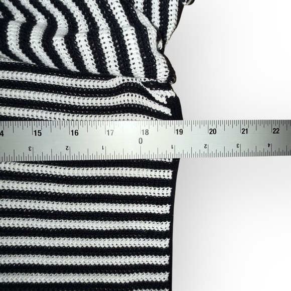 TALBOTS CREWNECK SWEATER - SCALLOP STRIPE Navy Women’s L - Picture 9 of 15